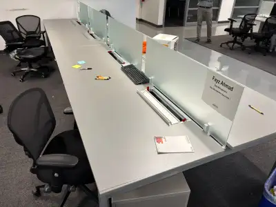 Enjoy upto 90% discount on used furniture. Ufficio Furniture-Your Office Furniture Solution! Our Add...