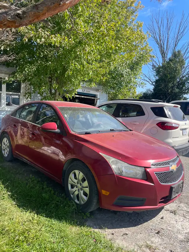 Used 2014 chevy cruze LT 1.4L in Cars & Trucks in St. Catharines - Image 3