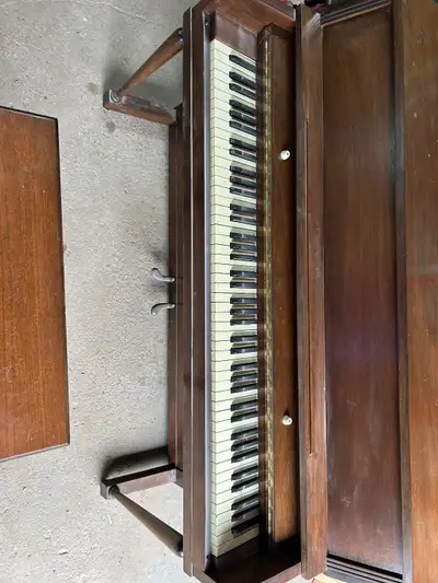 FREE PIANO, View more