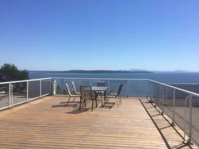 White Rock Ocean View Studio Apartment