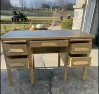 Beautiful elegant Restoration Hardware study office desk chair 