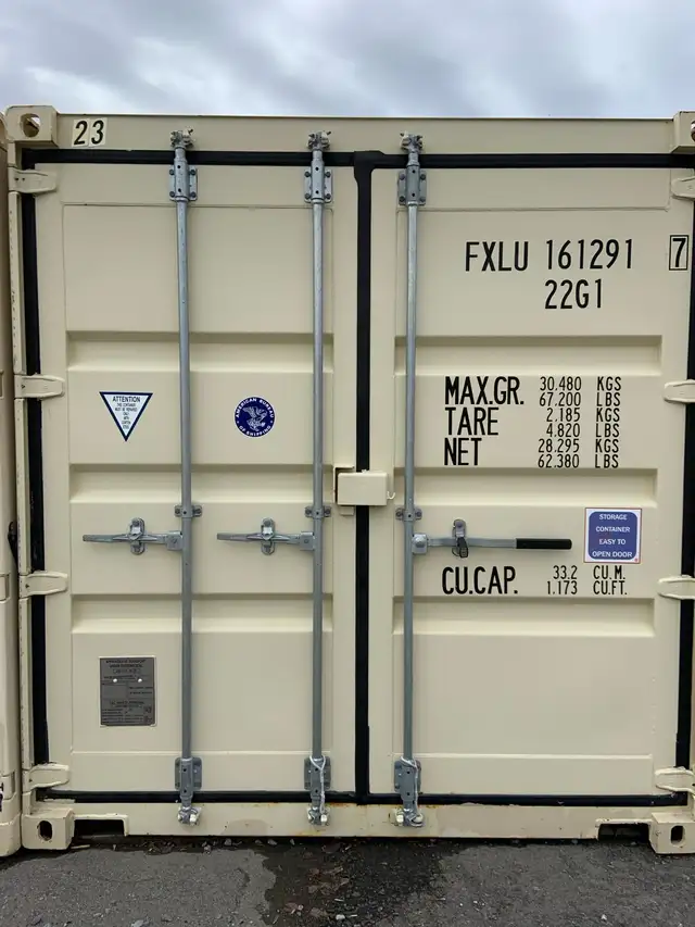 In/Out Storage 490426643755182082