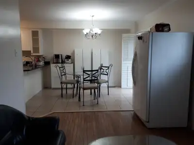 Bright , Clean, 2nd Floor Rm For Rent in Markham-Males Only