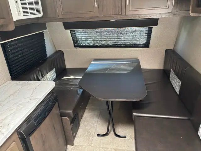 Jayco 2020 SLX 145RB travel trailer in Travel Trailers & Campers in Victoria - Image 3