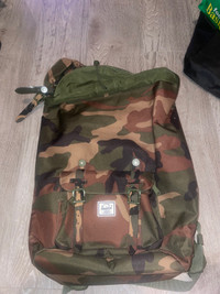 Herschel camo backpack 