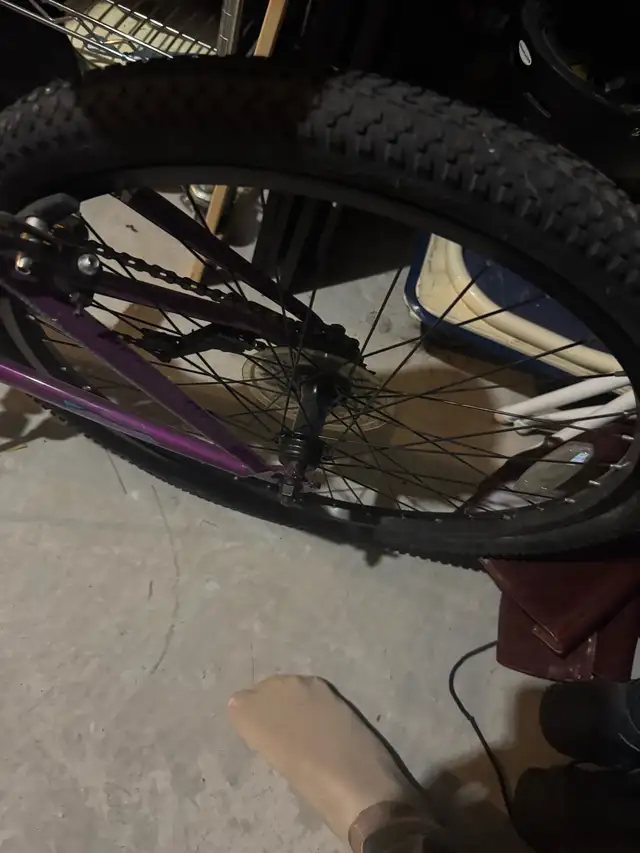 Used purple children’s bike in Kids in Ottawa - Image 4