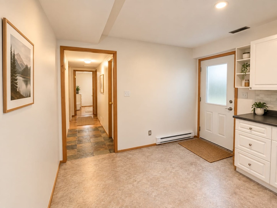 LEGAL 1-BEDROOM BASEMENT SUITE – GRANGER, UTILITIES INCLUDED 5