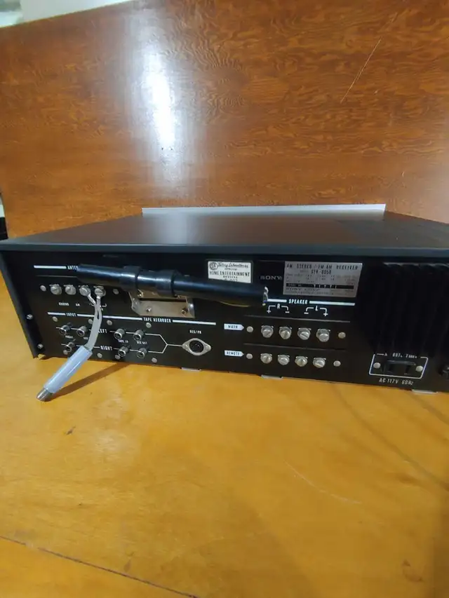 Sony STR-6050 Stereo Receiver in Stereo Systems & Home Theatre in Ottawa - Image 4