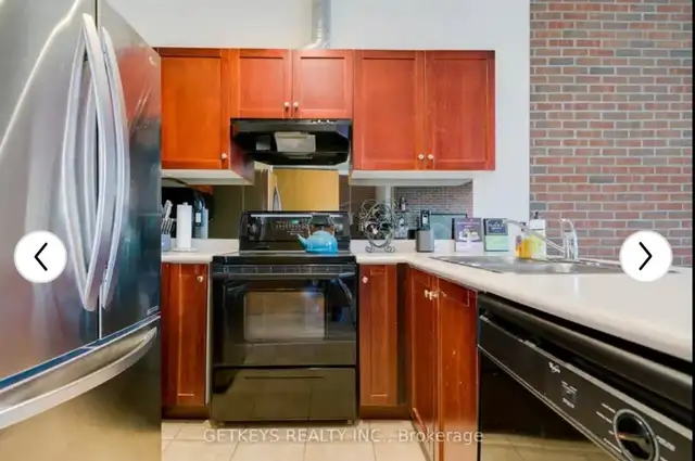 2 Bed 2 Bath Loft on King Street in Long Term Rentals in City of Toronto - Image 9