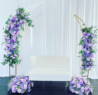 Decor with purple flowers 