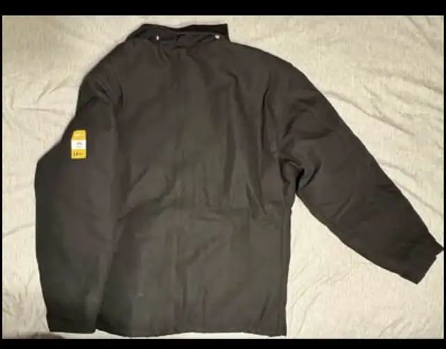 Carhartt Men's Firm Duck Insulated Traditional jacket- 2XLT in Men's in Brantford - Image 3