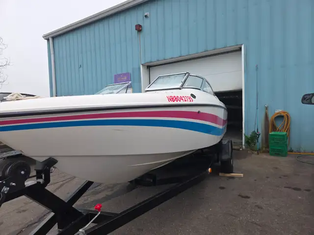 reduced 1994 baja 5.7 merctuiser in Powerboats & Motorboats in Saint John - Image 3