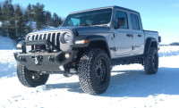 JEEP GLADIATOR - WARN WINCH - LIFTED - PRIVATE SALE (NO GST)