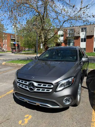 Mercedes GLA 250 4MATIC 2019 - 103 000 km. 15 295$ - Départ à l'étranger, je dois vendre rapidement....