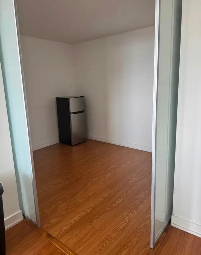Room for rent 600961303016253441