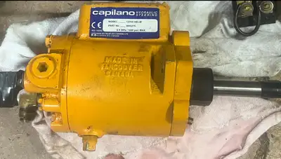Really nice hydraulic pump in good condition, was used for boat steering system but not for long. Wa...