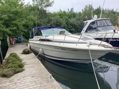 Description Built for entertainment, cruising or dockside relaxing, this boat is equipped to deliver...