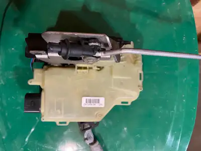2002-2006 AUDI A4 RIGHT FRONT PASSENGER DOOR LOCK LATCH ACTUATOR 8E1837016D OEM Part #: 8E1837016D G...
