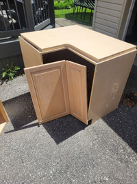Pending pickup - Cupboards - Free for pickup