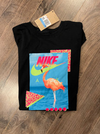 Nike graphic T-shirt size medium 