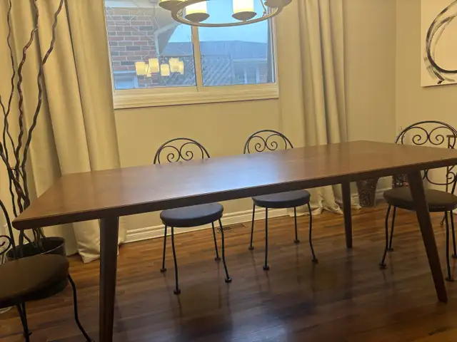 New Dining Table in Dining Tables & Sets in Kitchener / Waterloo - Image 2