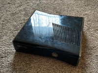  Xbox 360 slim console only 