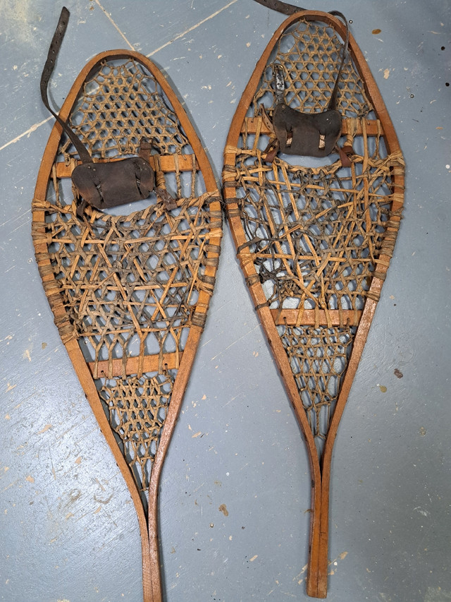Snowshoes  in Other in Gatineau