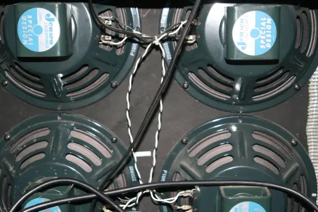 Fender '65 Super Reverb Reissue 45-Watt 4x10" Guitar Combo in Amps & Pedals in Bedford - Image 5