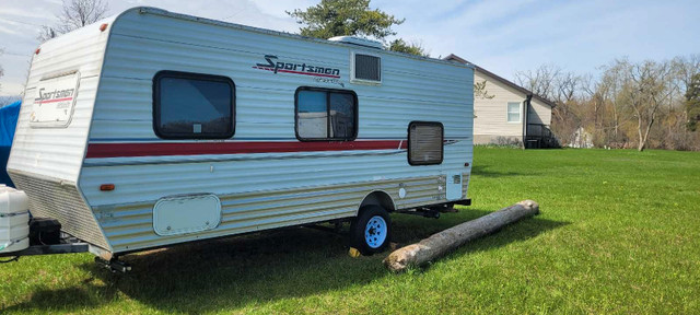 2012 Sportsman with bunks in Travel Trailers & Campers in Peterborough - Image 2