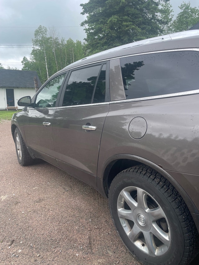 Buick Enclave AWD 7 passagers — photo 3