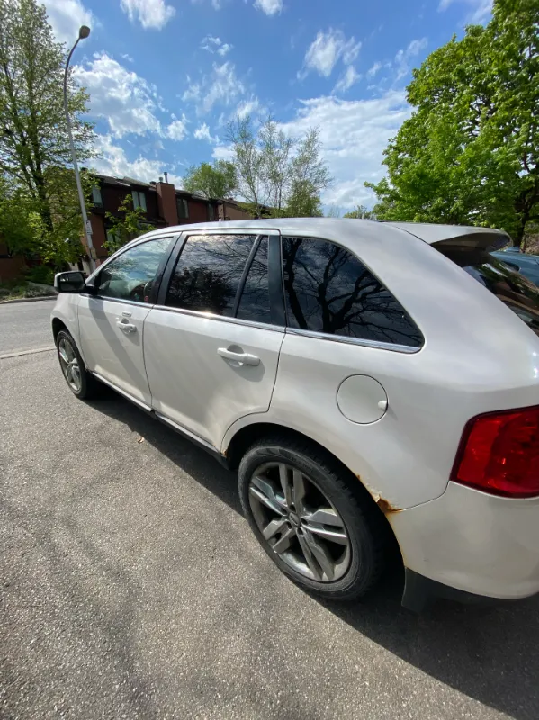 2011 White Ford Edge As-is