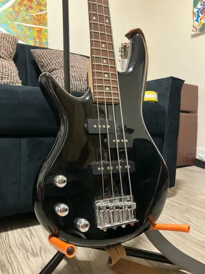 Ibanez MiKro Bass Lefty (with La Bella Flats), View more