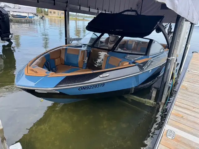 2024 Malibu 23 LSV Wakesetter in Powerboats & Motorboats in Oshawa / Durham Region - Image 8