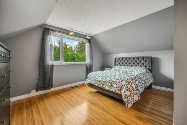 UNIVERSITY HEIGHTS NW - 2 STOREY HOUSE FOR SALE in Houses for Sale in Calgary - Image 3