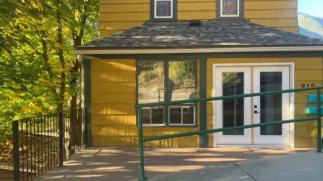 Nelson Downtown Heritage  3 bedroom with Lower Level Shop in Houses for Sale in Nelson - Image 3