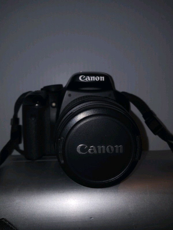 Canon EOS Rebel XSi  12.2 MP Digital SLR camera W/ 18-55mm Lens dans Autre  à Ville de Montréal - Image 2