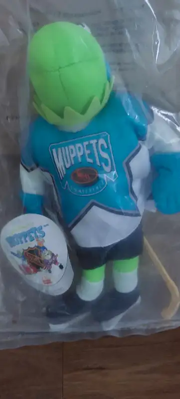 Vintage 1995 KERMIT THE FROG NHL Hockey Plush Doll Muppets 12" McDonalds Collectible. New. Original...