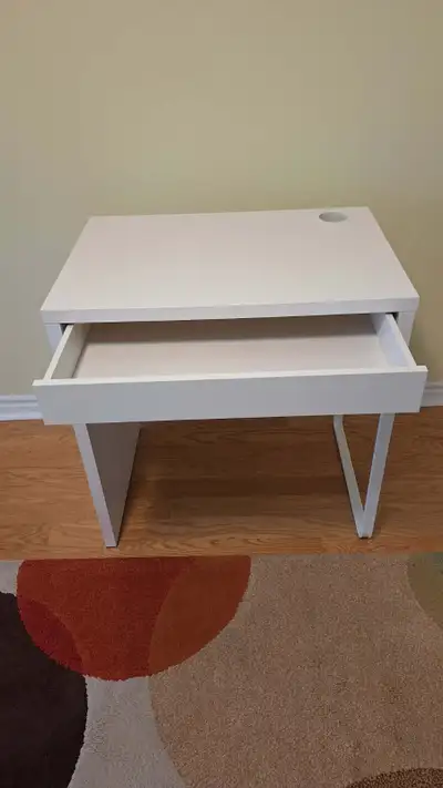 IKEA MICKE DESK WHITE LIKE NEW, View more