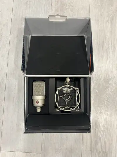 NEUMANN TLM 103 W/SHOCKMOUNT, View more