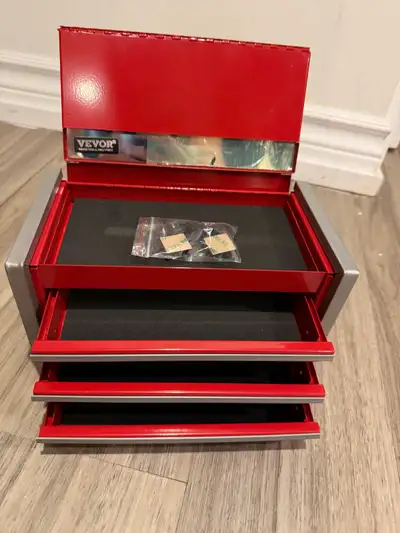 Vevor Tool Box, View more