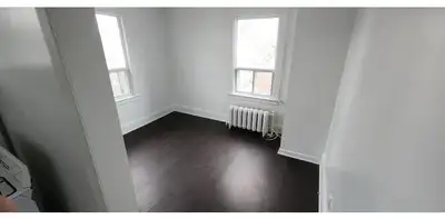 Hi there we have a few units available for rent This bachelor apartment is located in East York, Les...