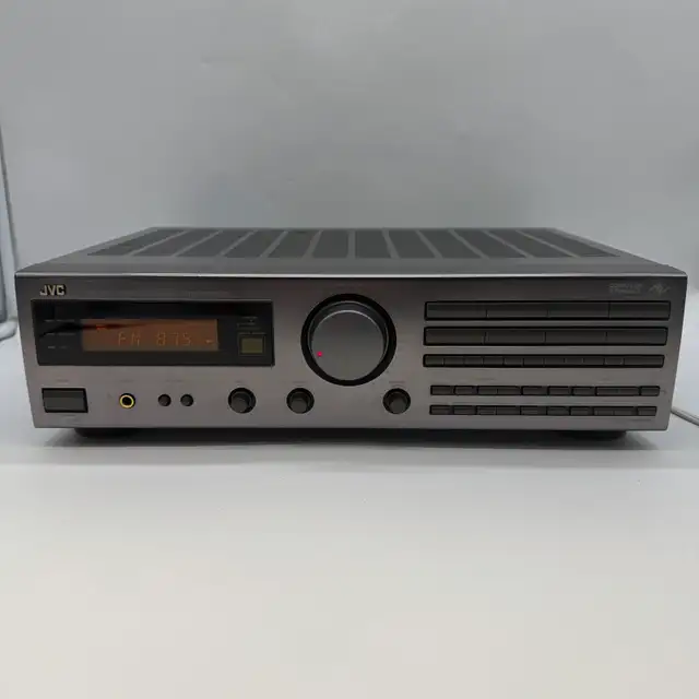 Vintage 1990s JVC RX-509VTN Digital Surround Stereo Receiver Dol in Stereo Systems & Home Theatre in City of Toronto - Image 2
