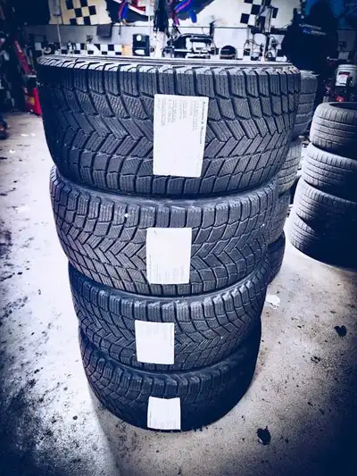 Brand : Michelin X-ice Snow Size: 255/40R 19 The tires are in good condition, used on Mustang GT sea...