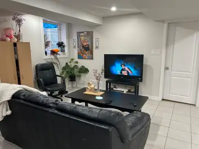 Basement room in sharing - Brampton