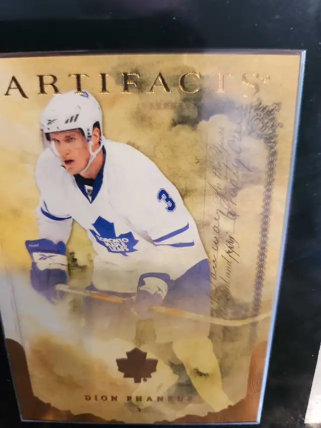 Toronto Maple Leafs Framed Hockey Cards in Arts & Collectibles in Charlottetown - Image 4