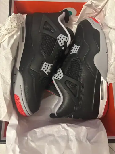 Jordan 4 bred reimagined deadstock size 10 priced under retail located in oakville