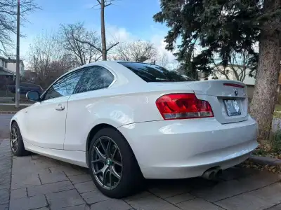 My 2013 BMW 128i for sale , a fun and sporty coupe Clean car and rust free. Realiable N52 Engine - 3...