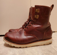 UGG HANNEN Men's Boots, Size 9