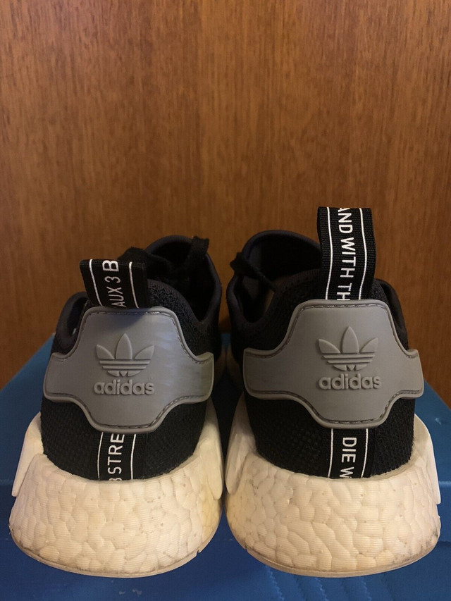 Adidas NMD R1 Black - Size 8 in Men's Shoes in City of Toronto - Image 3