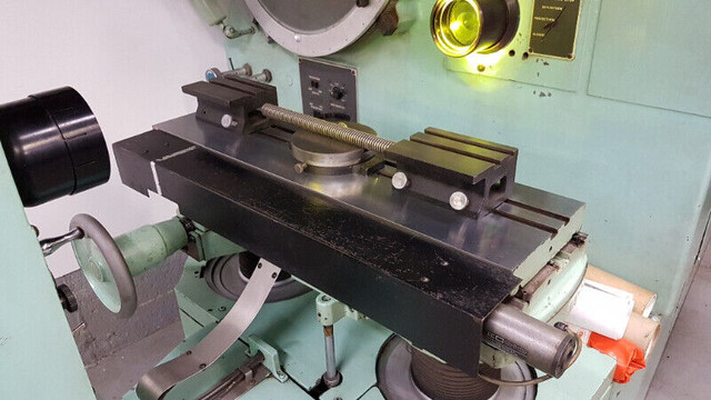 Optical comparator cylindrical surface cutter tool grinder lathe in Other in Edmonton - Image 4